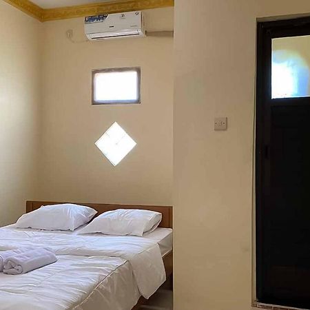 Palace Syariah Homestay Redpartner Banyuwangi  Exterior foto